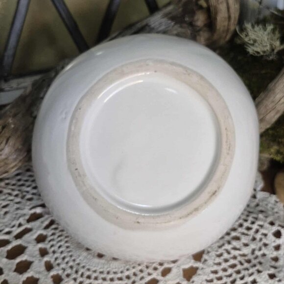🍂 20% OFF - Vintage White Ceramic Apple-Shaped Tureen with Green Leaf Plate - Picture 11 of 16